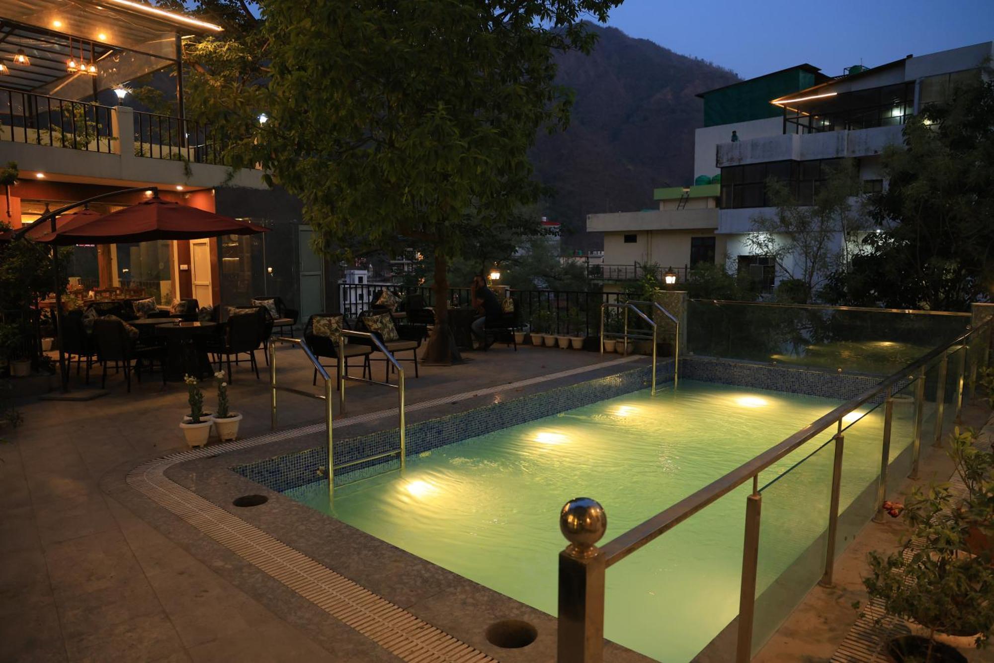 Yogved Hospitality & Resort Ришикеш Экстерьер фото